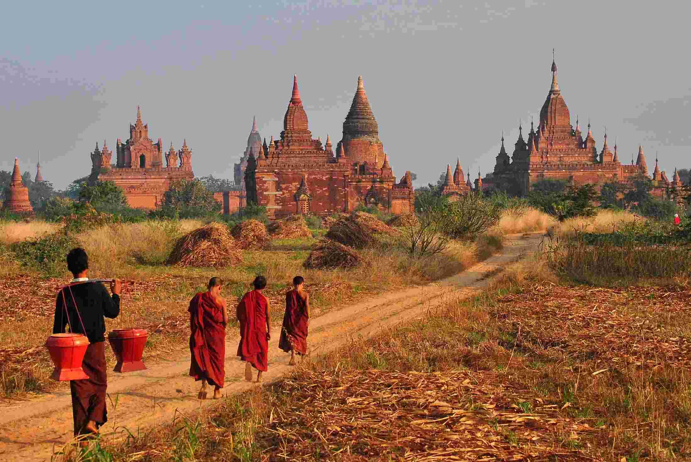 HÀNH HƯƠNG VỀ MIỀN DẤU TÍCH CỘI NGUỒN PHẬT GIÁO TOUR MYANMAR 4N3Đ 2026 TỪ HÀ NỘI TP HỒ CHÍ MINH YANGON - BAGO - CHÙA ĐÁ VÀNG - GOLDEN ROCK NHỮNG BÍ ẨN VỀ VÙNG ĐẤT LINH THIÊNG